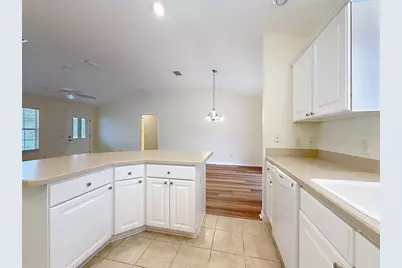 2530 Foxbridge Terrace, The Villages, FL 32162 - Photo 16