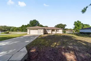 10470 SW 61st Terrace Rd, Ocala, FL 34476 - Photo 2
