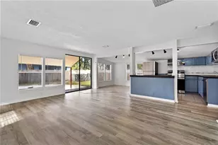 3411 NE 52nd Ave, Silver Springs, FL 34488 - Photo 8