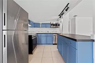 3411 NE 52nd Ave, Silver Springs, FL 34488 - Photo 6