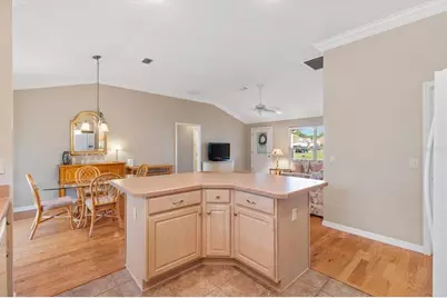 1982 Somerset Avenue, The Villages, FL 32162 - Photo 10