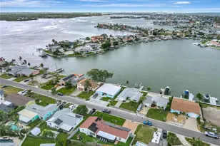 242 176th Ave E, Redington Shores, FL 33708 - Photo 36