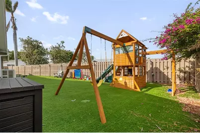 242 176th Avenue E, Redington Shores, FL 33708 - Photo 42