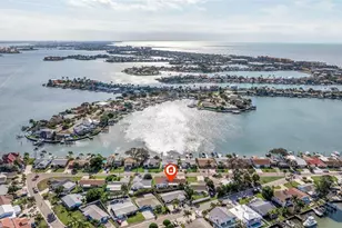 242 176th Ave E, Redington Shores, FL 33708 - Photo 14