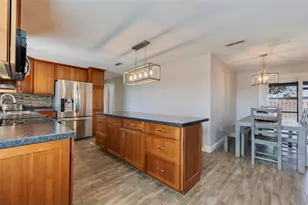 242 176th Ave E, Redington Shores, FL 33708 - Photo 26