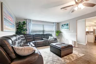 242 176th Ave E, Redington Shores, FL 33708 - Photo 16