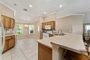 1205 Bower Ln, Lady Lake, FL 32159 - Photo 10
