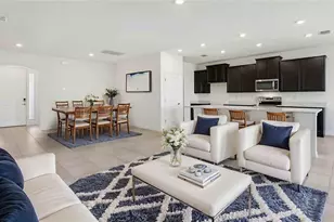 8172 Ives Pl, Wildwood, FL 34785 - Photo 2