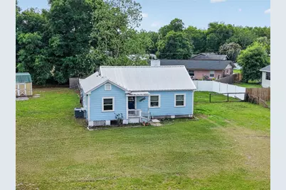 431 Edgewater Avenue, Umatilla, FL 32784 - Photo 1