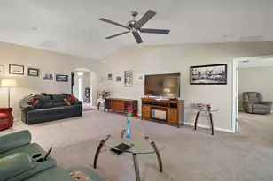 27102 Camerons Run, Leesburg, FL 34748 - Photo 10