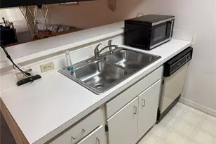 857 SE Mayo Dr, Crystal River, FL 34429 - Photo 12