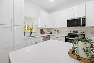 2116 W Beach Plum Dr, Citrus Springs, FL 34434 - Photo 16