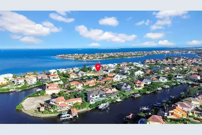 962 Symphony Isles Boulevard, Apollo Beach, FL 33572 - Photo 2