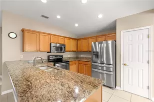 12643 SE 97th Terrace Rd, Summerfield, FL 34491 - Photo 10