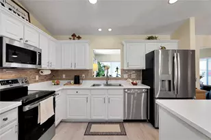 13864 SE 85th Ct, Summerfield, FL 34491 - Photo 6