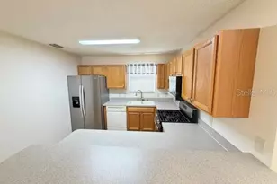 9523 SE 168th Maplesong Ln, The Villages, FL 32162 - Photo 8