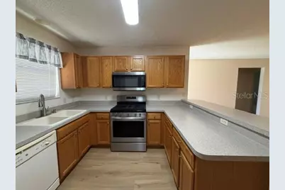 9523 SE 168th Maplesong Lane, The Villages, FL 32162 - Photo 6