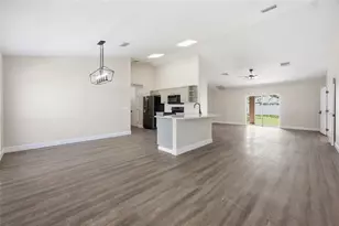 10058 SE 105th Pl, Belleview, FL 34420 - Photo 6
