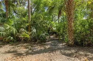6946 E Channel Dr, Hernando, FL 34442 - Photo 32