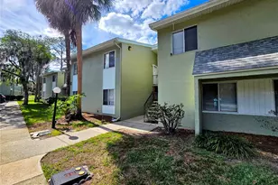 561 Fairways Cir, Ocala, FL 34472 - Photo 2