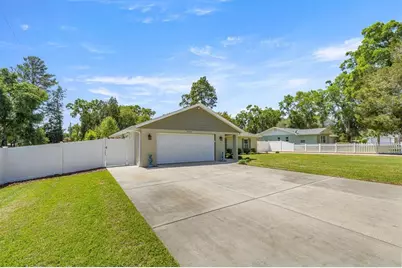 20430 SW 80th Place Road, Dunnellon, FL 34431 - Photo 2