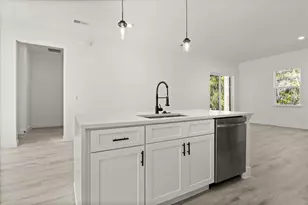 9505 N Cortlandt Dr, Citrus Springs, FL 34434 - Photo 10