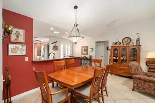 9325 SE 171st Le Flore Ln, The Villages, FL 32162 - Photo 8