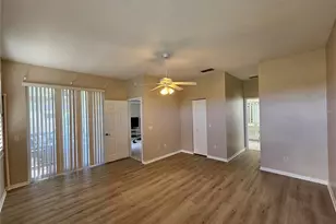 17817 SE 115th Ct, Summerfield, FL 34491 - Photo 4