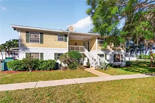 8132 Fairways Cir, Ocala, FL 34472 - Photo 2