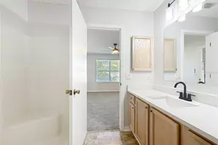 3248 Richmond Dr, The Villages, FL 32162 - Photo 18