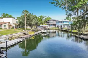 1637 SE Paradise Cir, Crystal River, FL 34429 - Photo 46