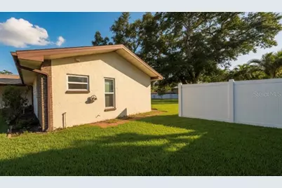 1648 Summerdale Drive S, Clearwater, FL 33764 - Photo 2