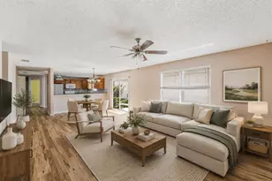 8932 SE 168th Sedgwick Pl, The Villages, FL 32162 - Photo 2
