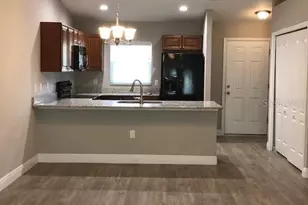 9048 N Travis Dr, Citrus Springs, FL 34434 - Photo 4