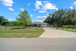 11985 SE 123rd Ave, Ocklawaha, FL 32179 - Photo 2