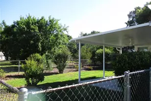 11565 SW 138th Pl, Dunnellon, FL 34432 - Photo 2