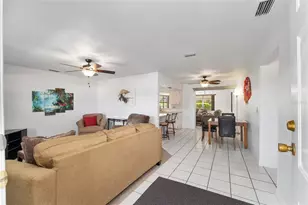 9317 E Crescent Dr, Inverness, FL 34450 - Photo 10
