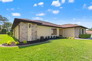 12001 Granada Pl, Weeki Wachee, FL 34614 - Photo 4