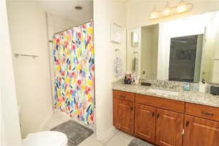 4215 SW 31st Dr, Gainesville, FL 32608 - Photo 16