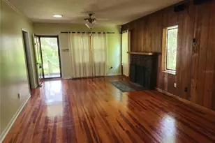 1427 NE 10th St, Ocala, FL 34470 - Photo 2