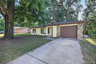 5521 NE 11th Ave, Ocala, FL 34479 - Photo 2