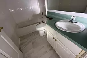 1109 Monterey Ln, Lady Lake, FL 32159 - Photo 10
