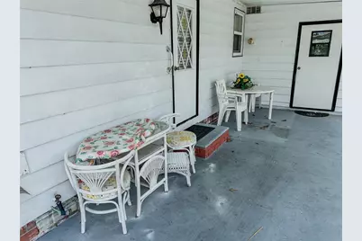 1820 W Schwartz Boulevard #8, Lady Lake, FL 32159 - Photo 4