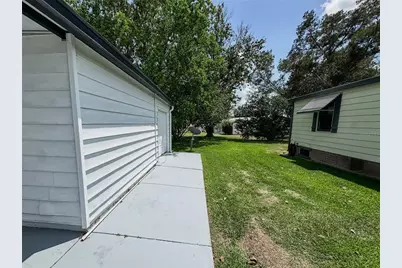 1820 W Schwartz Boulevard #8, Lady Lake, FL 32159 - Photo 8