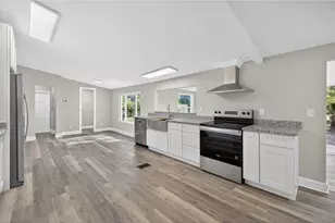 8495 NE 33rd Ct, Anthony, FL 32617 - Photo 6