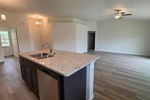 668 W Walkertown Dr, Citrus Springs, FL 34434 - Photo 2