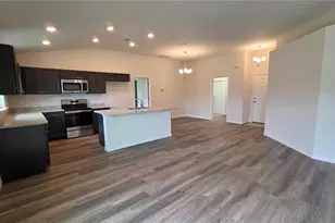 668 W Walkertown Dr, Citrus Springs, FL 34434 - Photo 4