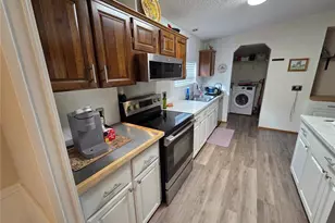 421 Margaret St, Bronson, FL 32621 - Photo 42