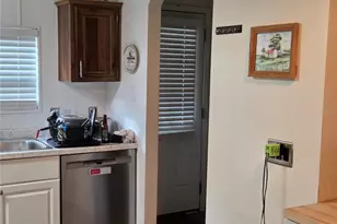 421 Margaret St, Bronson, FL 32621 - Photo 46