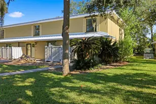 11328 W Bayshore Dr, Crystal River, FL 34429 - Photo 4
